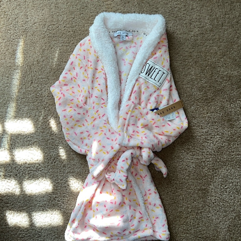 NWT Rae Dunn girls SMALL ROBE Size: 5/6